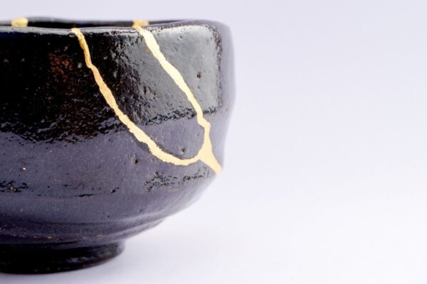 Kintsugi - sztuka naprawiania ceramiki