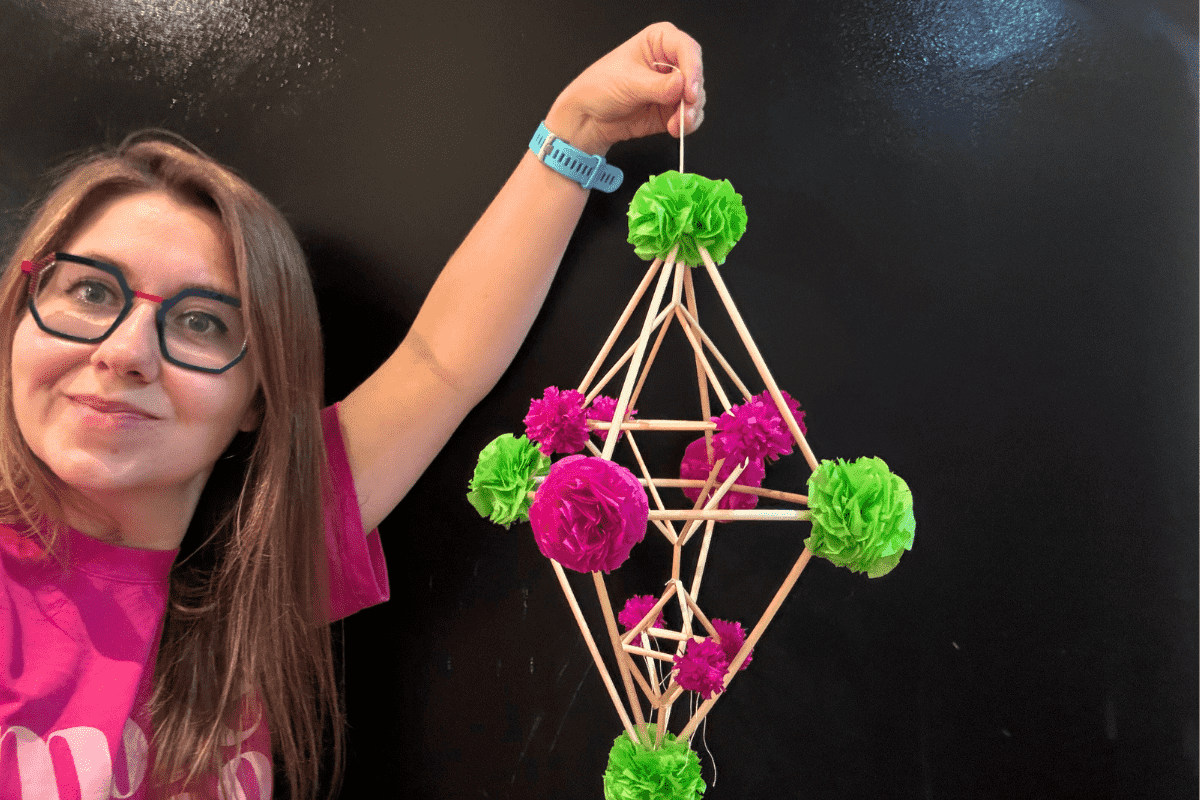 Pracownia projekt papier warsztaty pająki ludowe