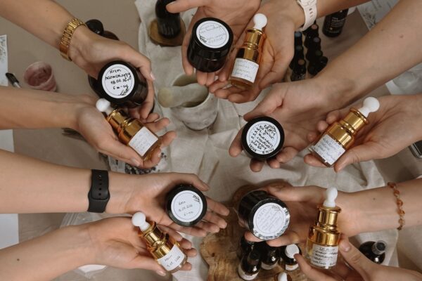 Kosmetyki do pielęgnacji twarzy - krem i serum