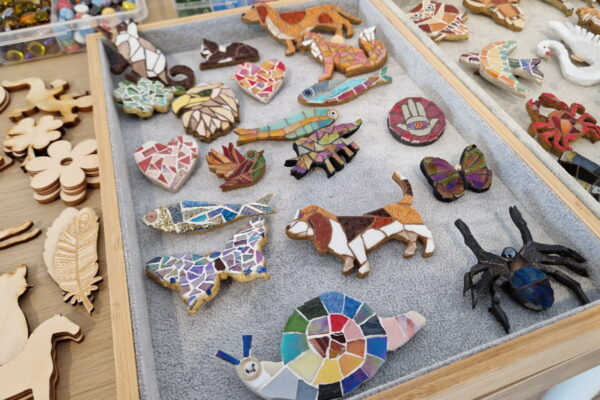 broszka lub magnes - ślimak, pająk, pies, motyl, ptak, orzeł, ryba