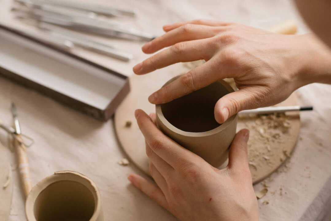 Sgraffito warsztaty ceramiczne Gabi Strama