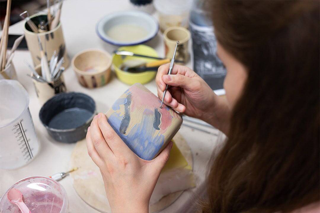 warsztaty ceramiczne sgraffito czarki gabi strama