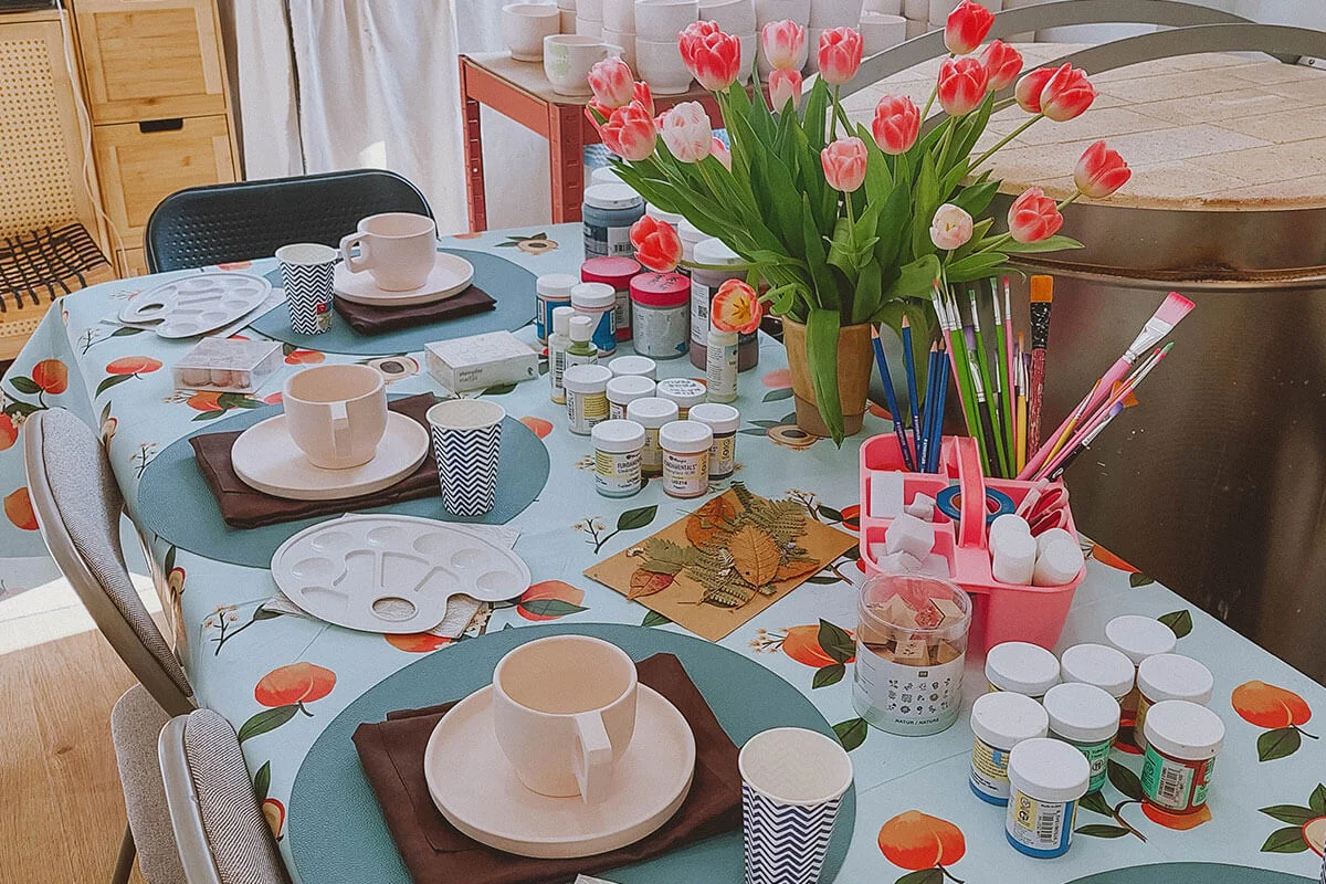 warsztaty-ceramiki-dla-doroslych-warsztaty-ceramiki-wroclaw-jira-ceramics-pracownia-ceramiki-podwale-centrum-wroclawia